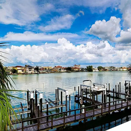 Bay Harbor 202 Apartment